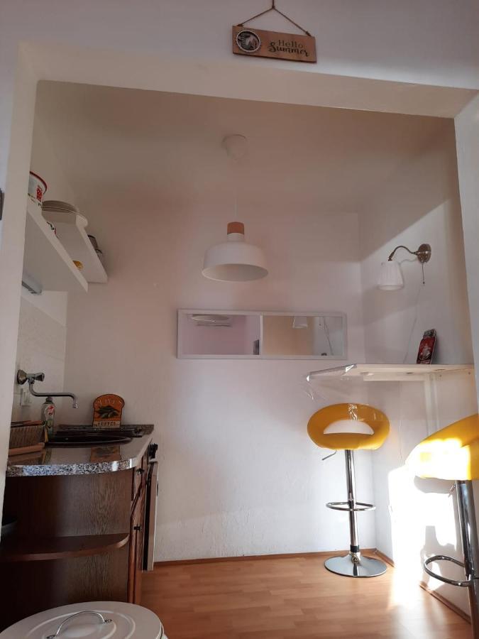 Studio-Appartements Emwey 特罗吉尔 外观 照片