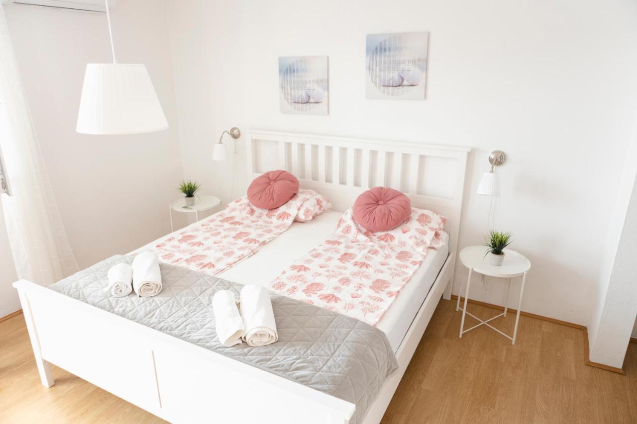 Studio-Appartements Emwey 特罗吉尔 外观 照片